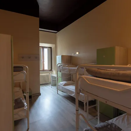 7 Santi Vandrerhjem Firenze