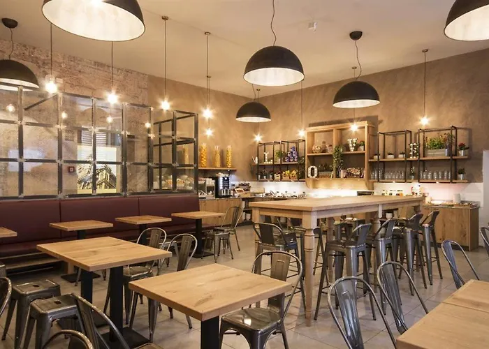 Auberge de jeunesse 7 Santi