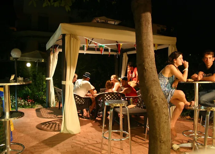 Auberge de jeunesse 7 Santi