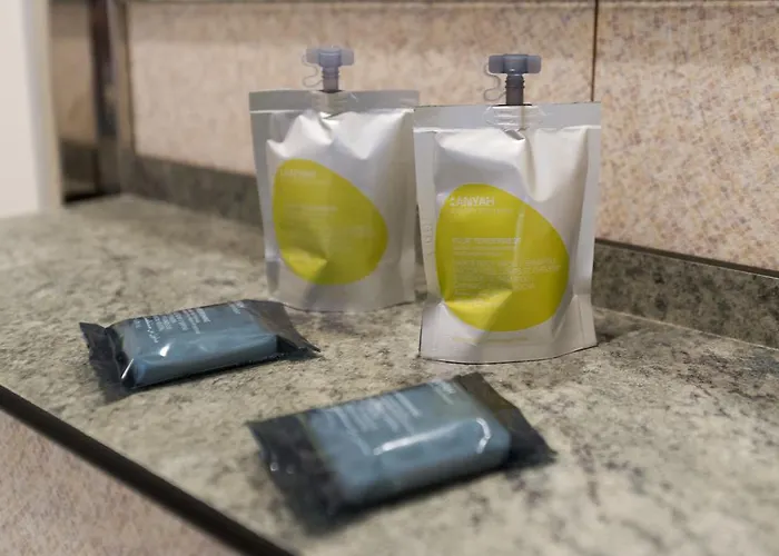 7 Santi Auberge de jeunesse *