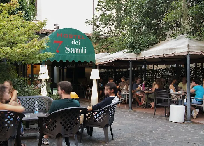 Auberge de jeunesse 7 Santi