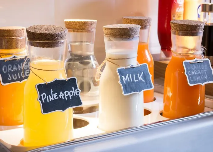 7 Santi Auberge de jeunesse *