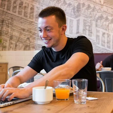 7 Santi Hostel Florence